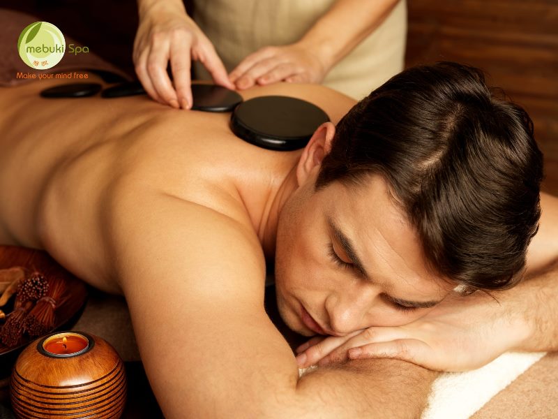Massage đá nóng giúp cản thiện sức khỏe