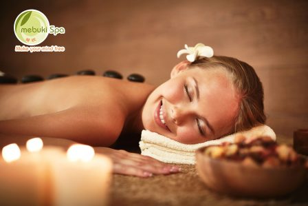 Massage đá nóng giúp cải thiện sức khỏe và tinh thần