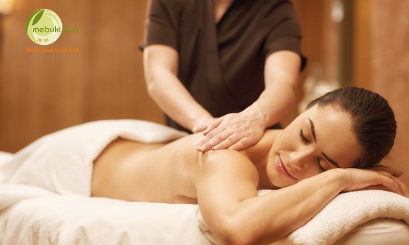 Có nên đi massage sau khi đi du lịch không ?
